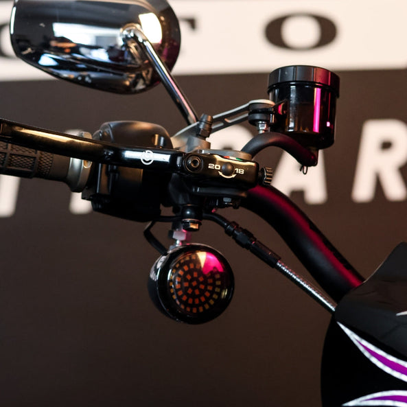 Brembo Radial RCS Brake Master Cylinder for 1'' Handlebars installed on a 2021 Softail Standard with the Brembo 45ml Brake Master Cylinders Reservoir Kit