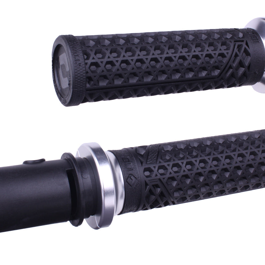 Vans V-Twin Lock-On Grips For 2024-Up-Touring & 2025-Up M8 Softails Black/Silver