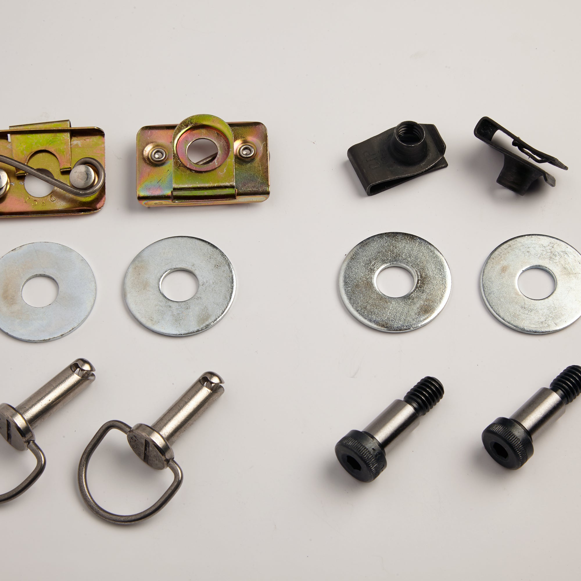 Secure Fit & Bail Head HD Bag Fasteners